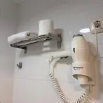 圣克拉拉旅馆 *