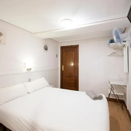 Πανσιόν Santa Clara *