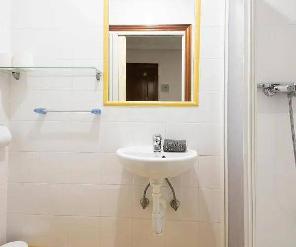 ペンシオン サンタ クララ * サン・セバスティアン